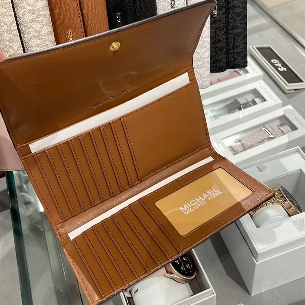 MICHAEL KORS JET SET TRV LARGE TRIFOLD Brown